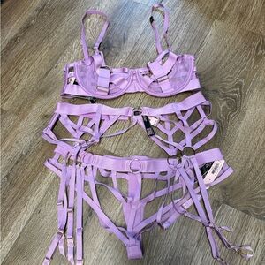 Victoria's Secret Lilac Strappy Bra Set